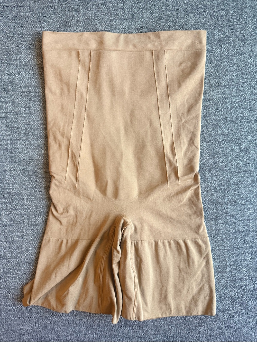 SPANX Sculpt OnCore High-Waisted Mid-Thigh Short
